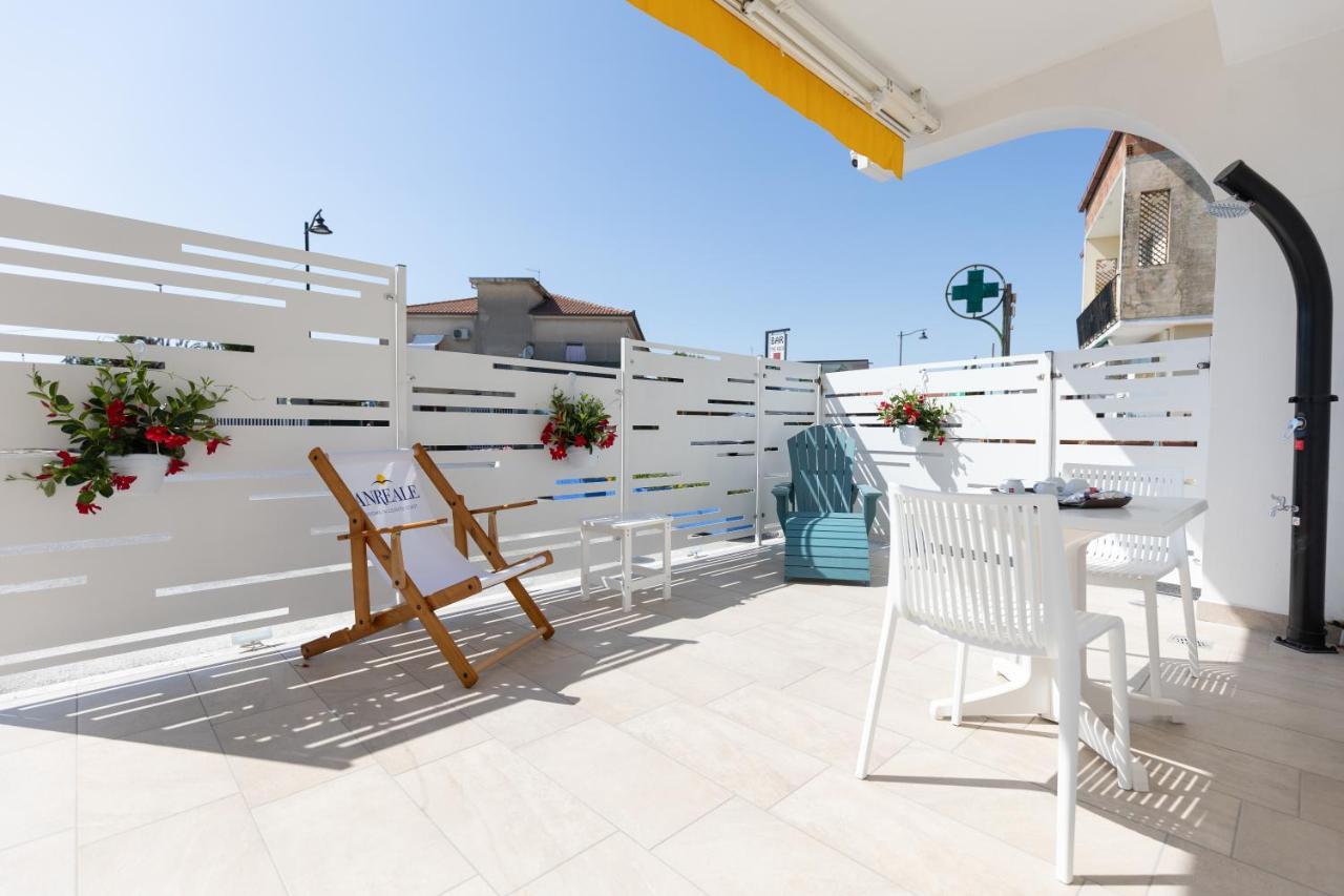 Anreale Rooms Пестум Екстер'єр фото
